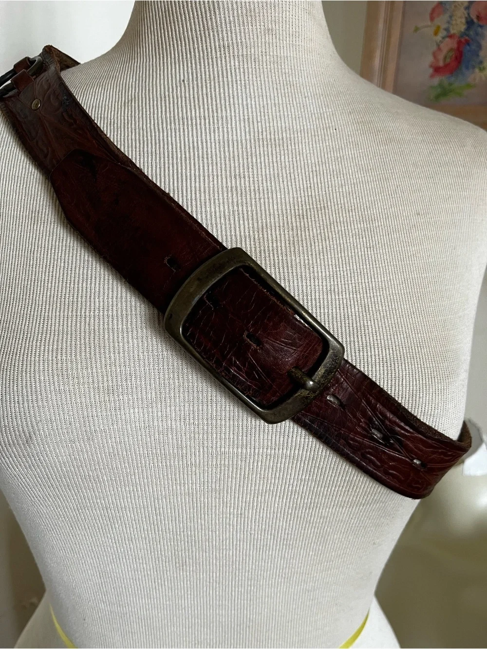 Vintage Leather Belt with Brass Ring Adornment and Buckle Size 38 - Picture 5 of 14
